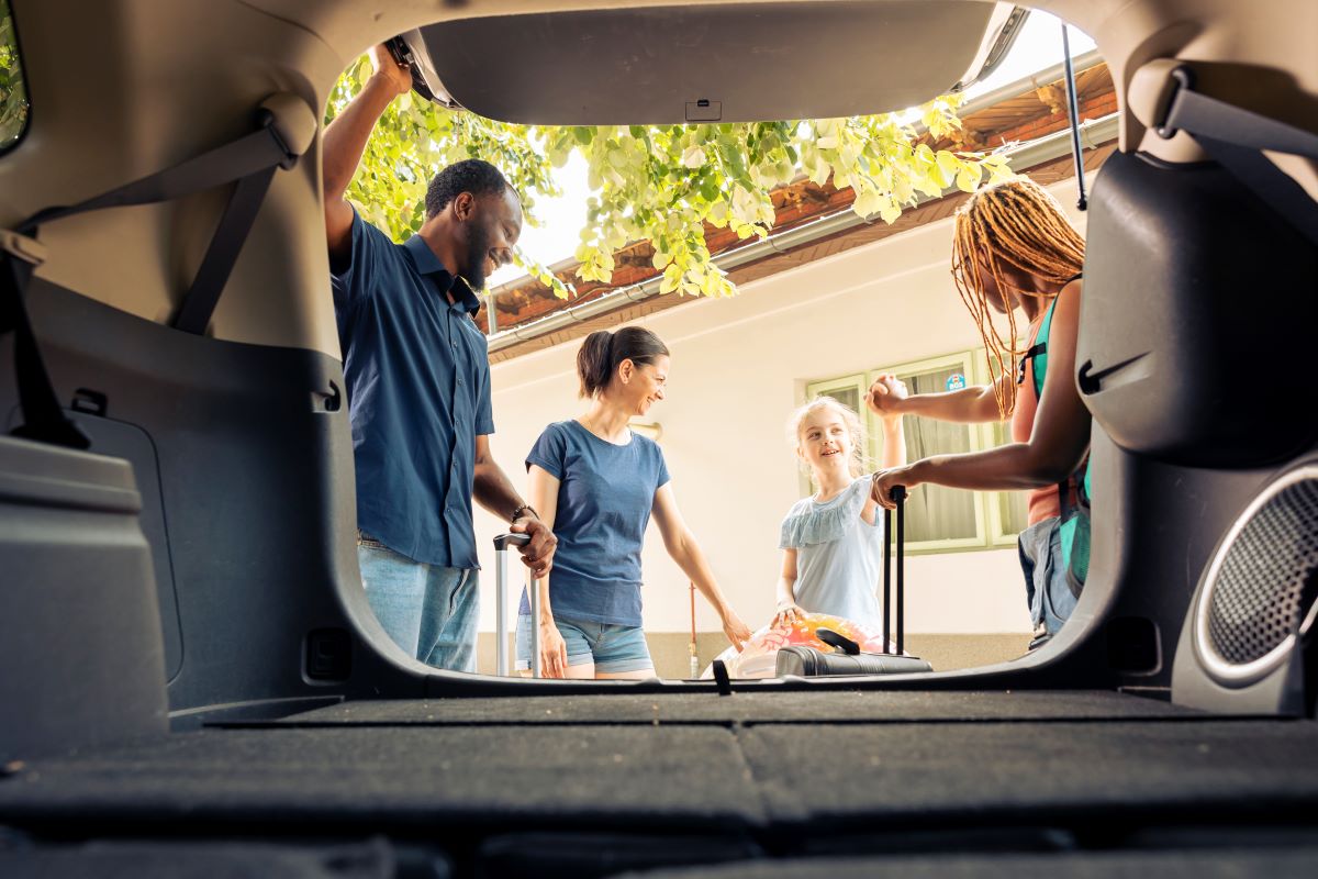 Passenden Auto für die Familie finden - Angebote beachten